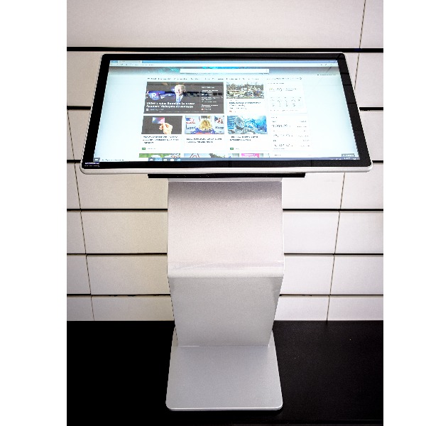 Indoor Table design touchscreen kiosk 43" 